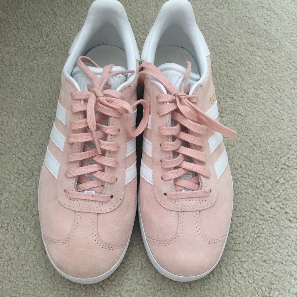🆕 adidas